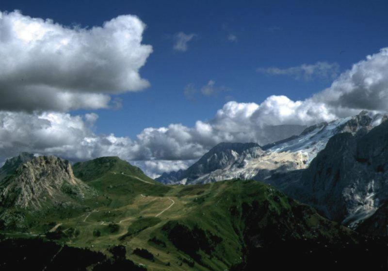 Hotel San Giovanni Vigo di Fassa Luaran gambar