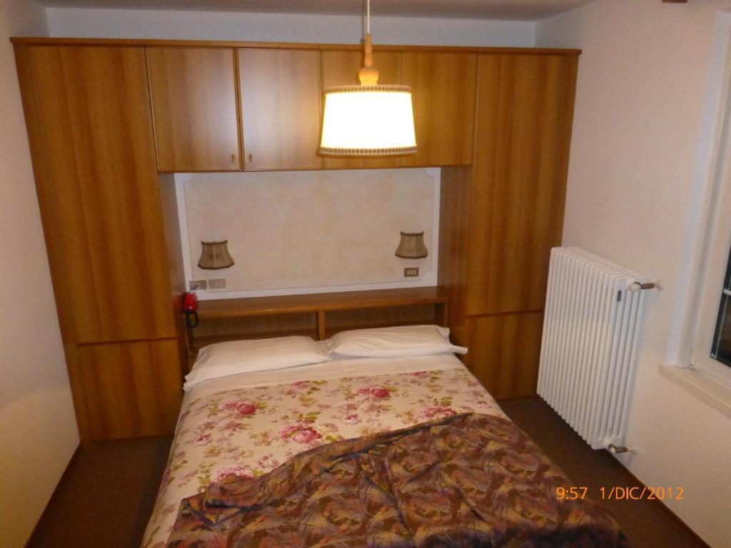 Hotel San Giovanni Vigo di Fassa Luaran gambar