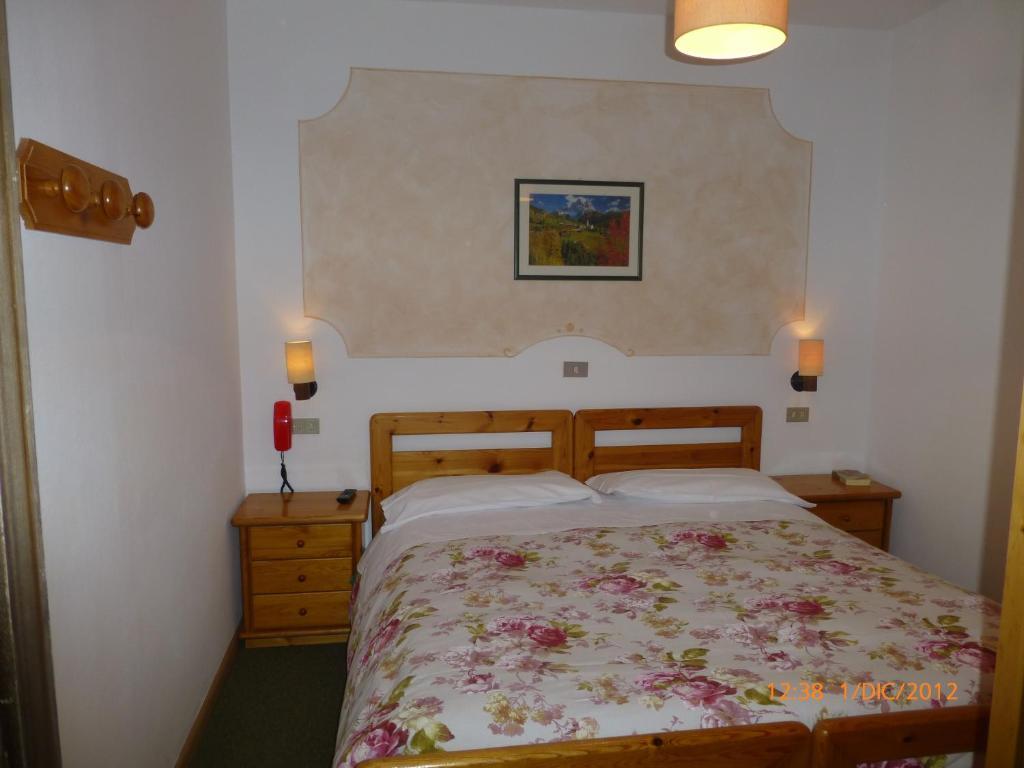 Hotel San Giovanni Vigo di Fassa Luaran gambar
