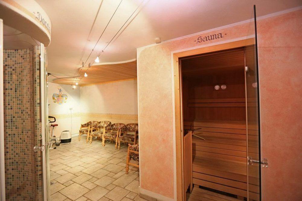 Hotel San Giovanni Vigo di Fassa Luaran gambar