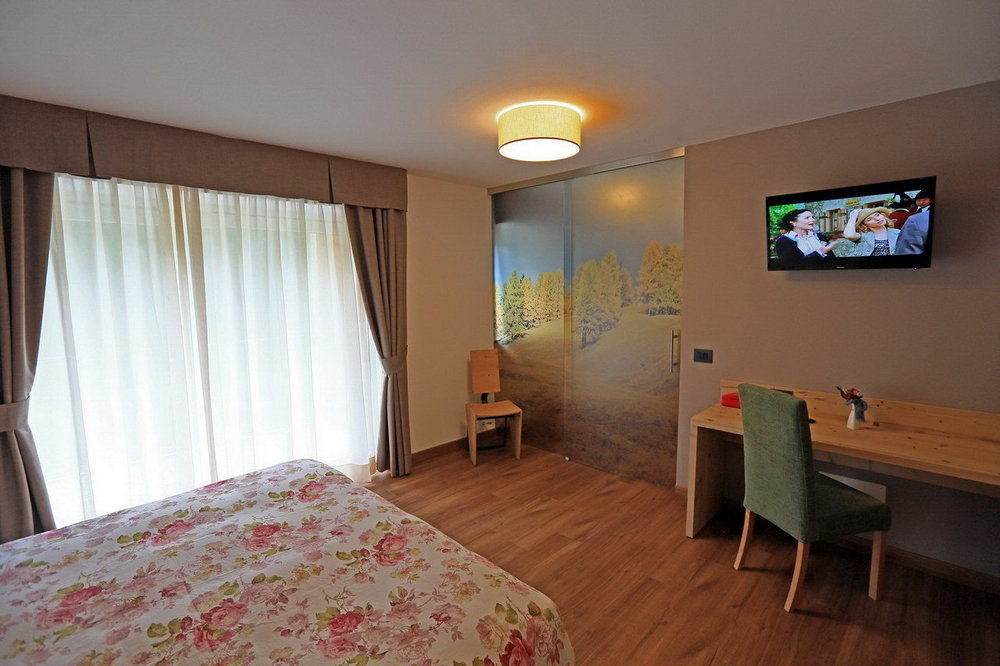 Hotel San Giovanni Vigo di Fassa Luaran gambar