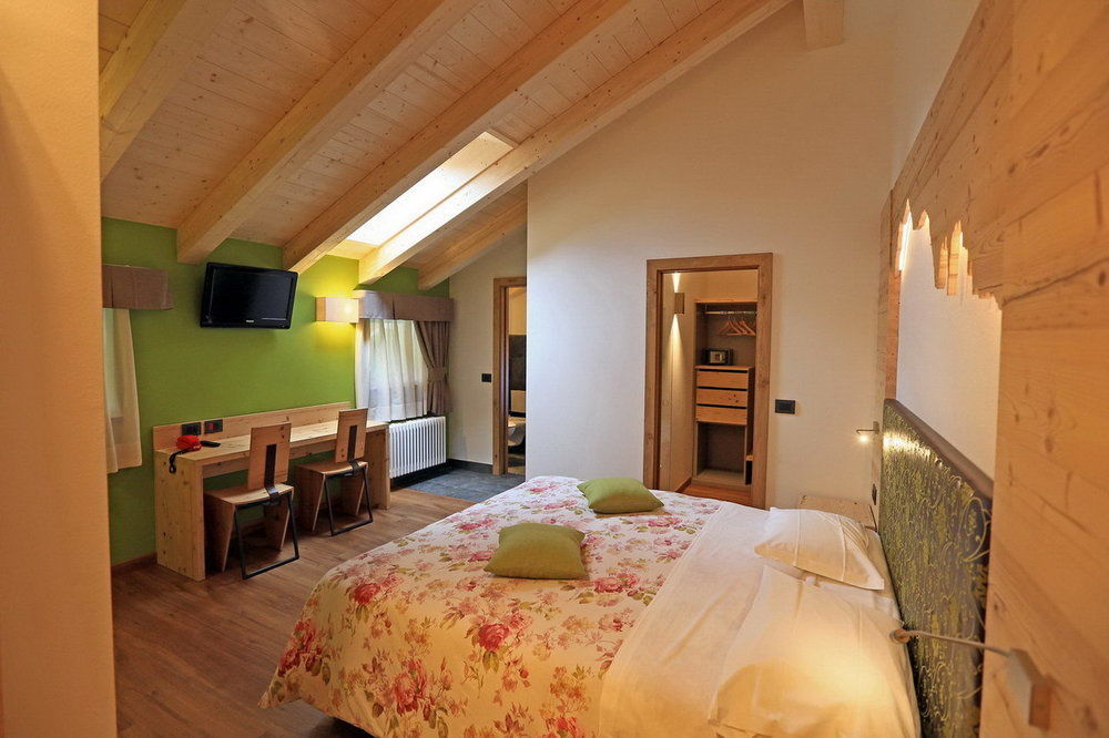 Hotel San Giovanni Vigo di Fassa Luaran gambar