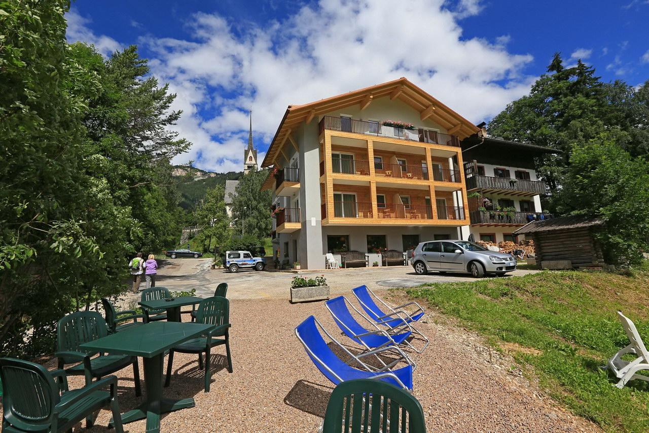 Hotel San Giovanni Vigo di Fassa Luaran gambar